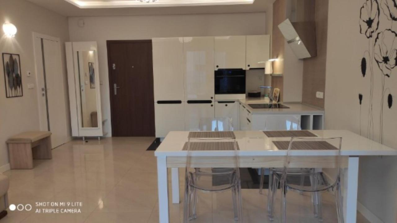 Apartment Luxapartament 2 - Z Duzym Tarasem I Garazem W Nowym Zeta Park